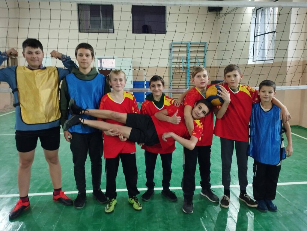 Пліч-о-пліч